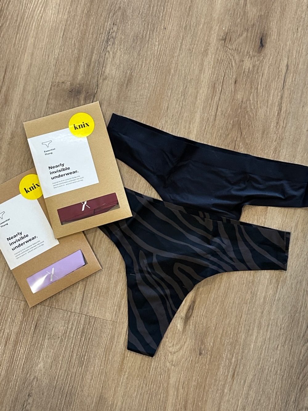NEW Knix Essential Underwear Size M Set of FOUR No Show Thongs!